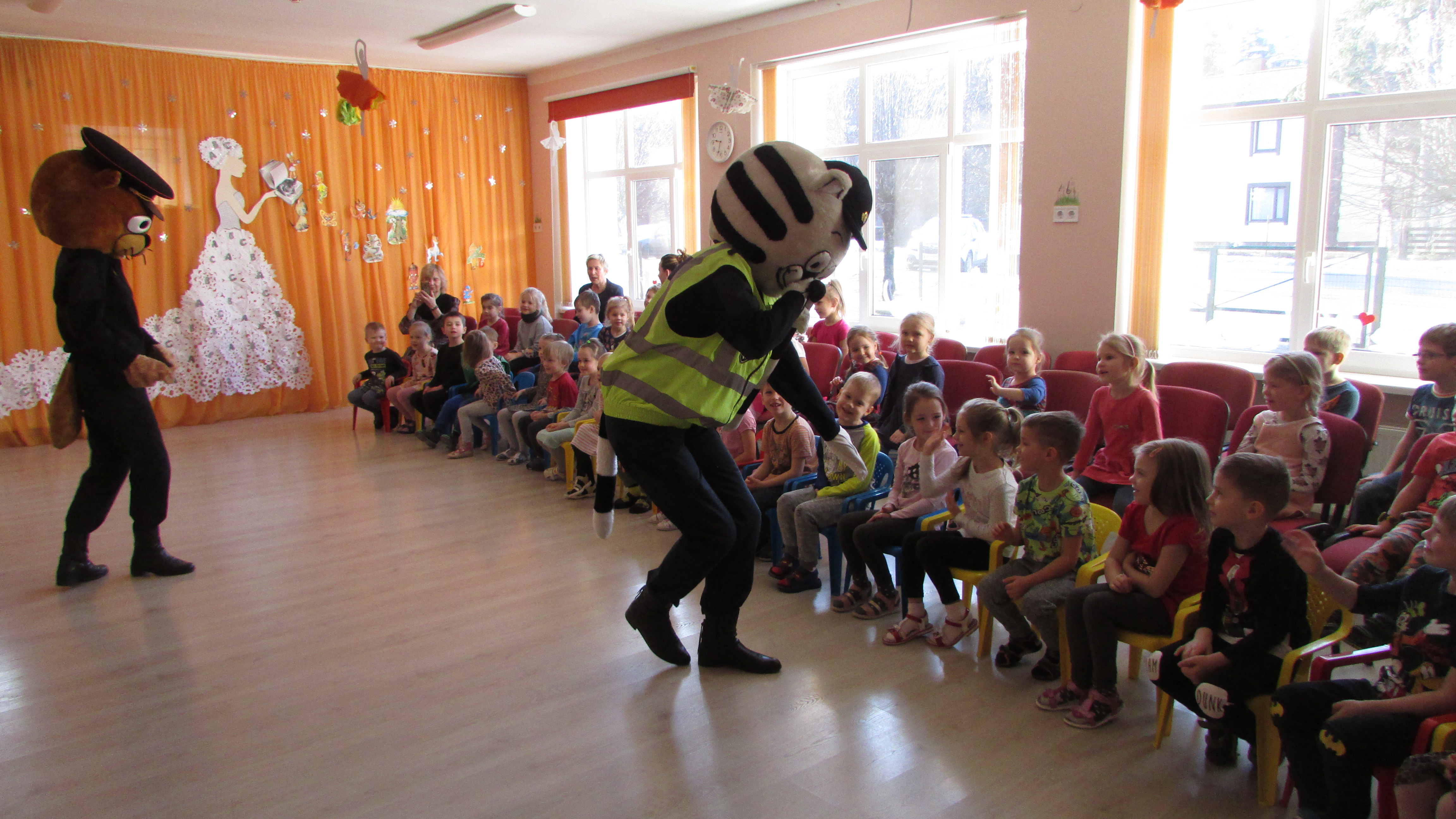 8. martā ”Minkā” ciemojās Valsts policija